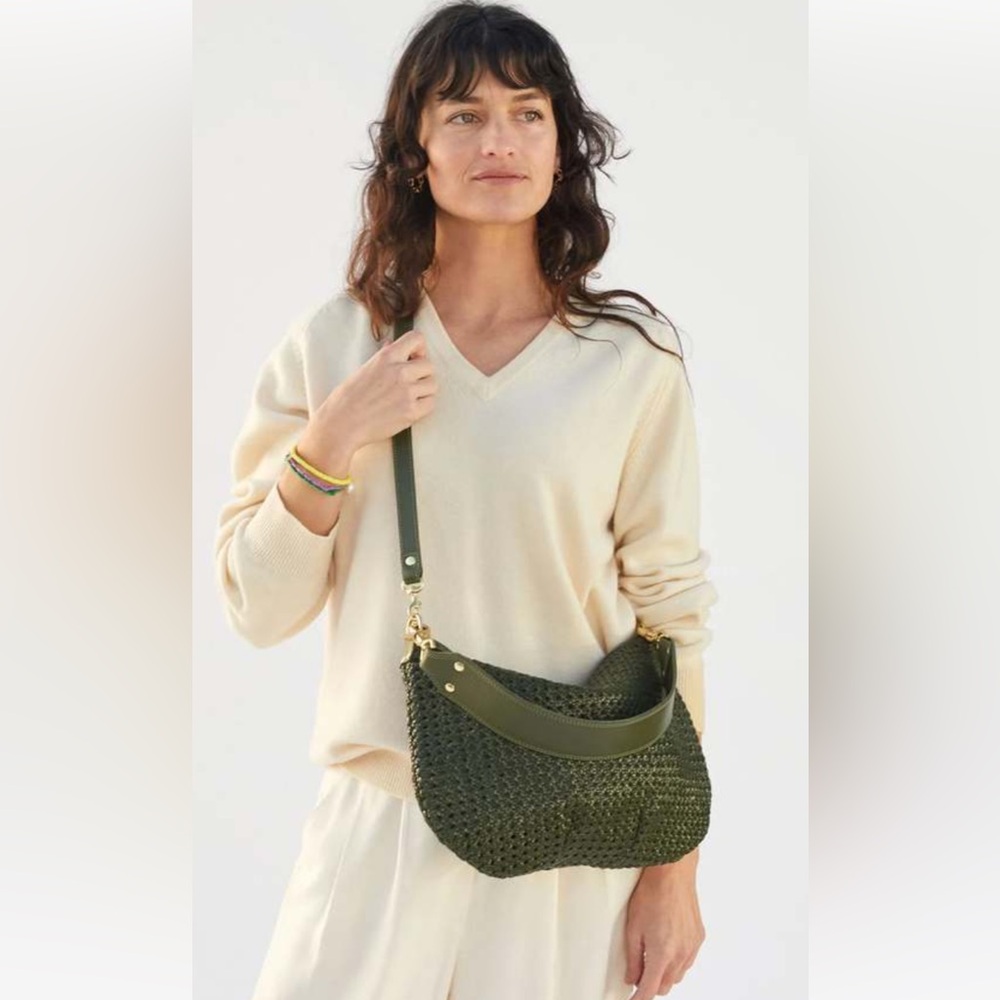 Clare V. Army Green Rattan Moyen Messenger